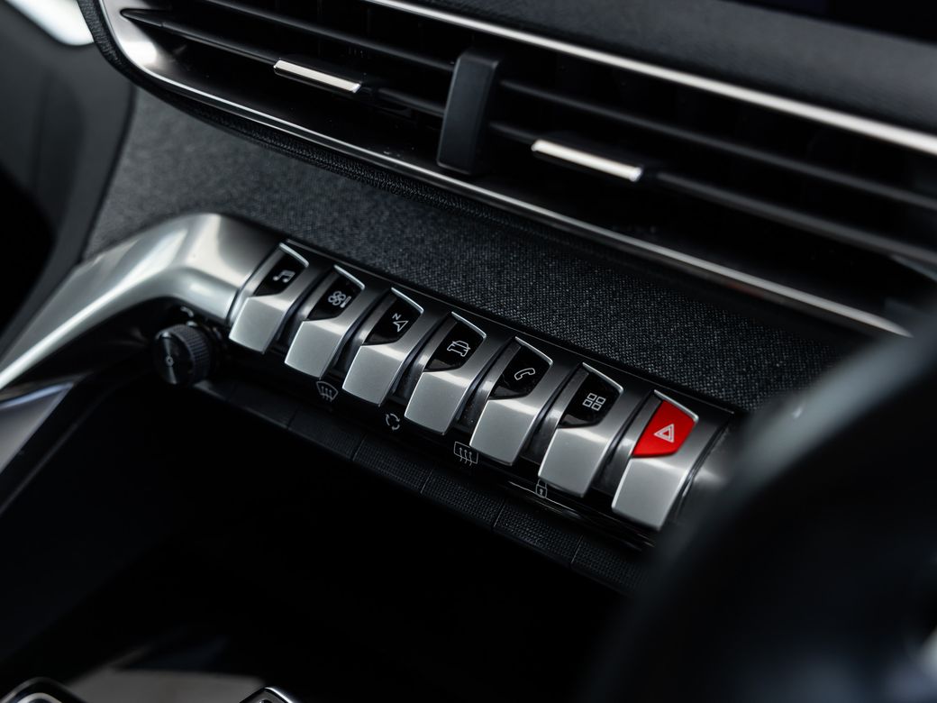 2020 Peugeot 3008