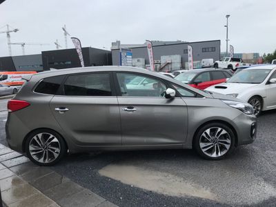 2017 Kia Carens