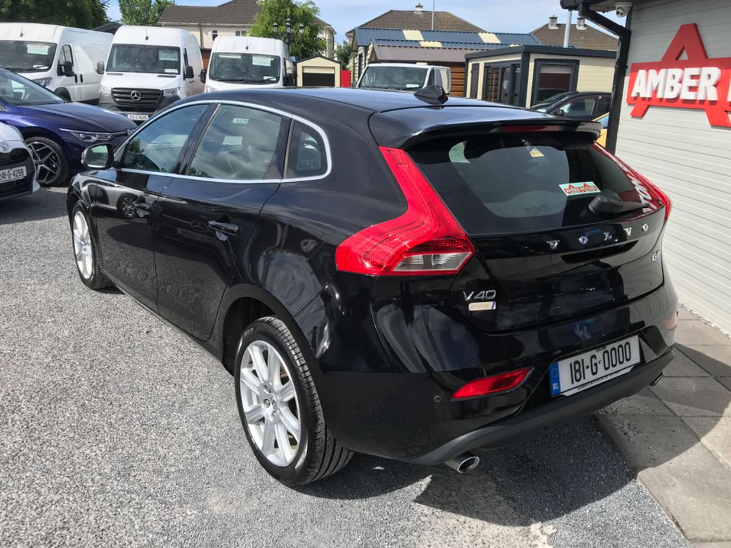 2018 Volvo V40