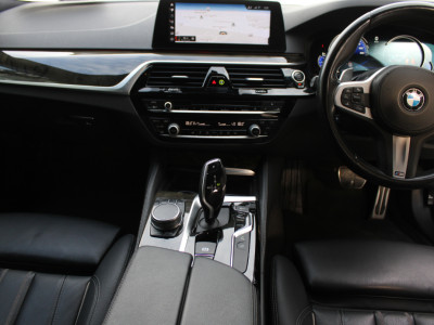 2017 BMW 523