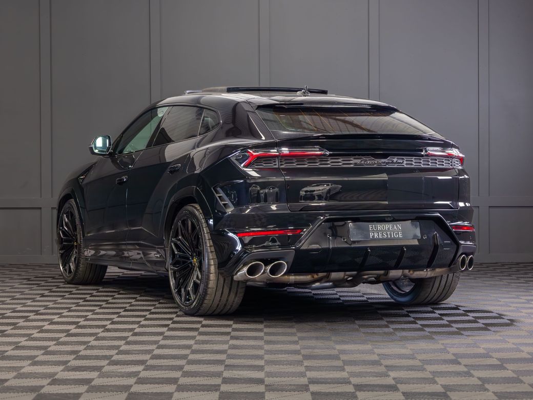 2025 Lamborghini Urus