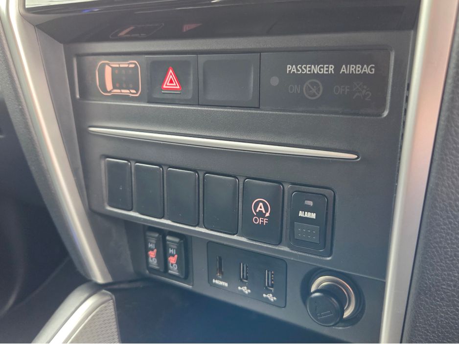 2020 Mitsubishi L200