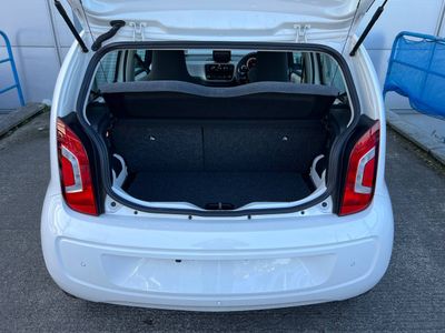 2016 Volkswagen up!