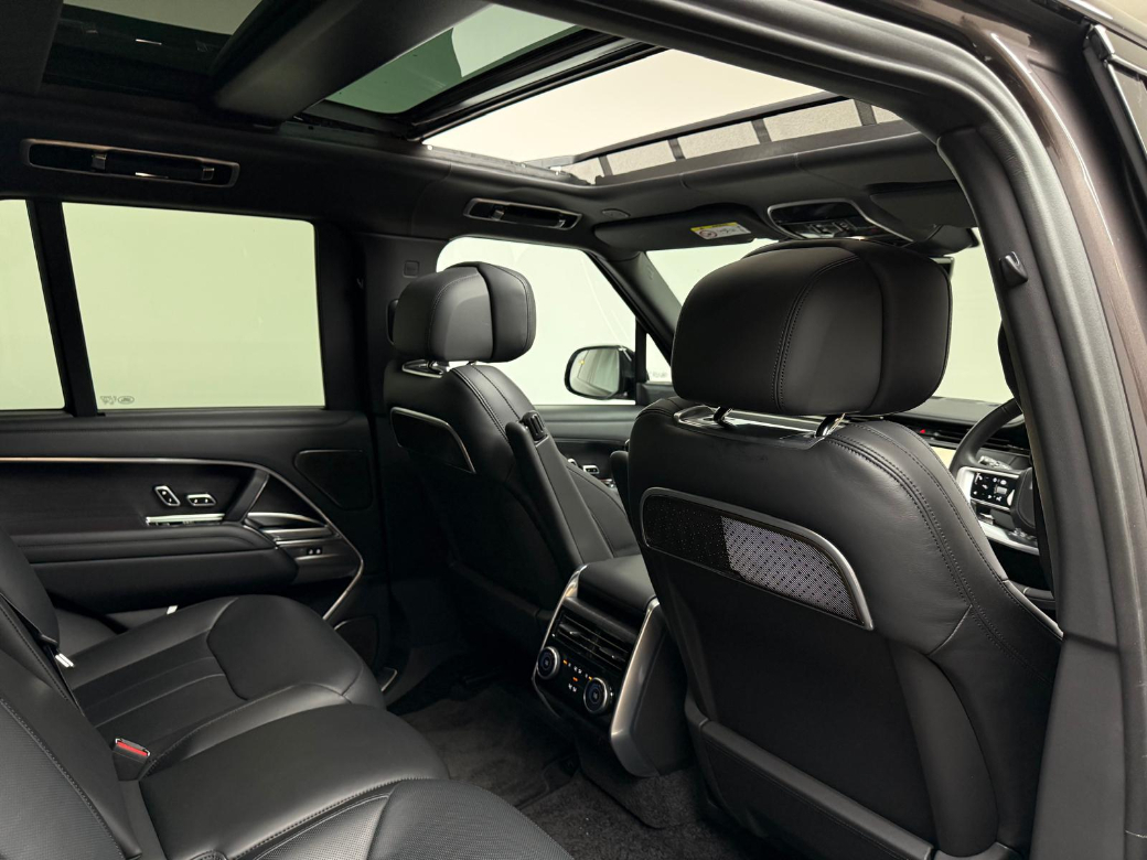 2025 Land Rover Range Rover