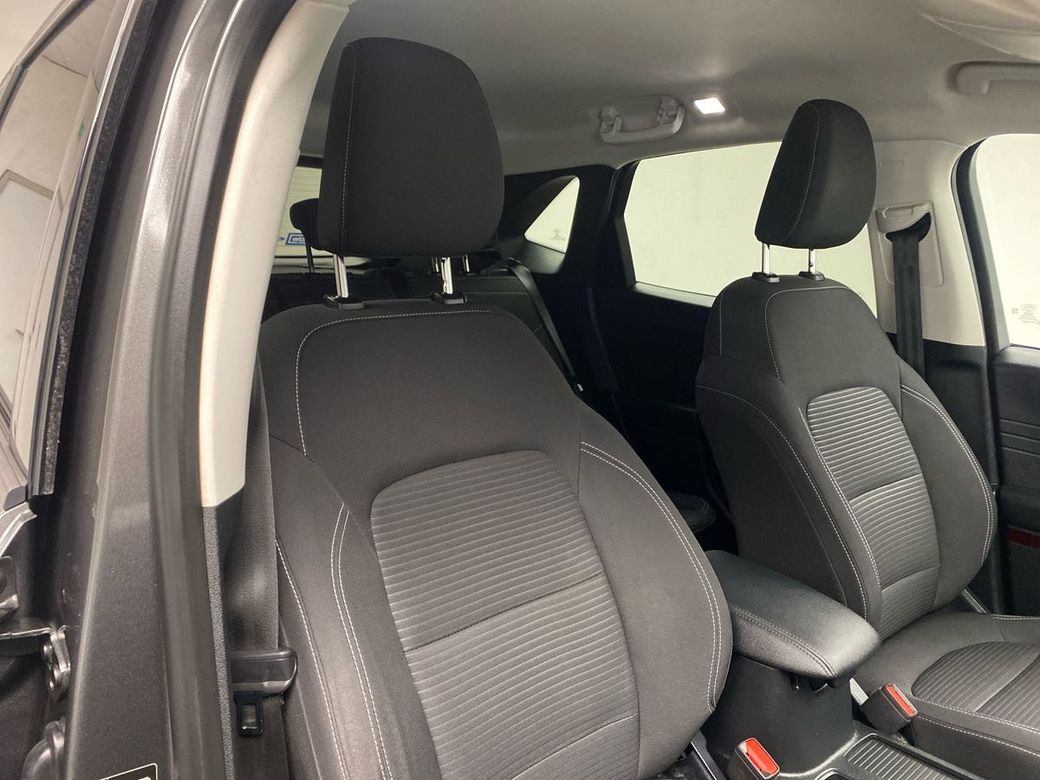 2022 Ford Kuga