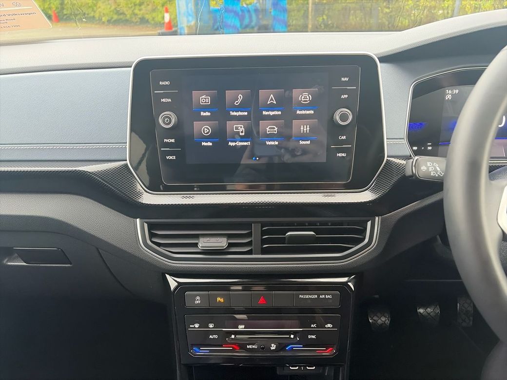 2025 Volkswagen T-Cross