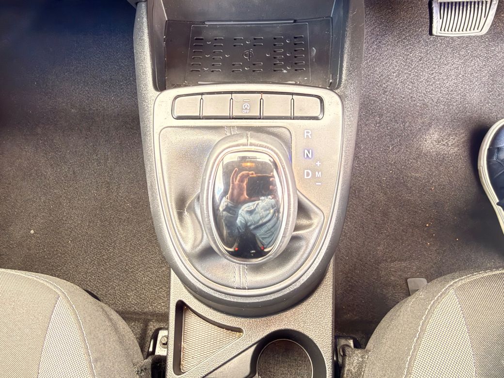 2025 Hyundai i10