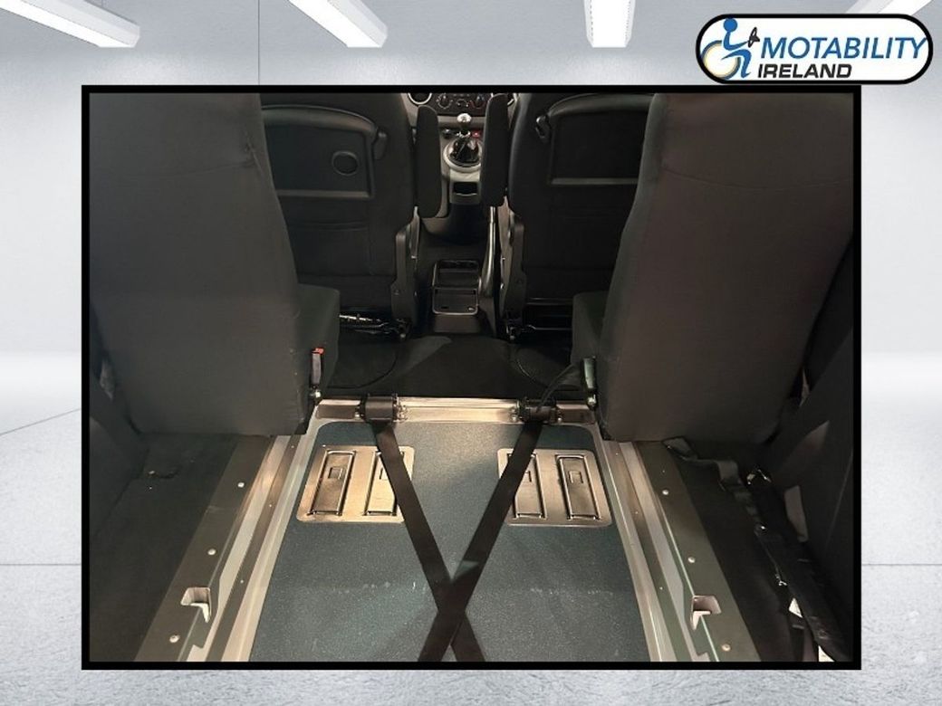2018 Peugeot Partner Tepee