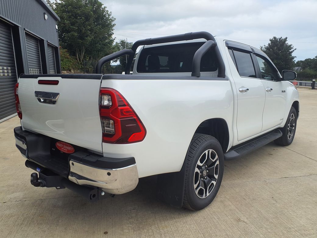 2024 Toyota Hilux