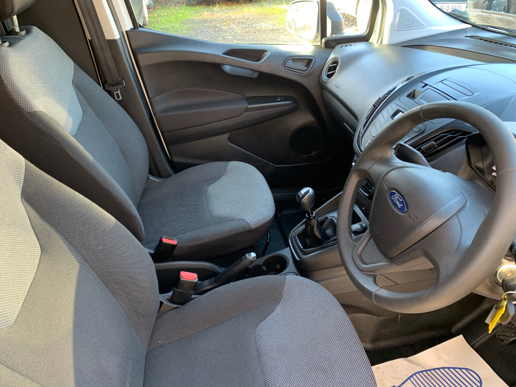 2021 Ford Transit Courier