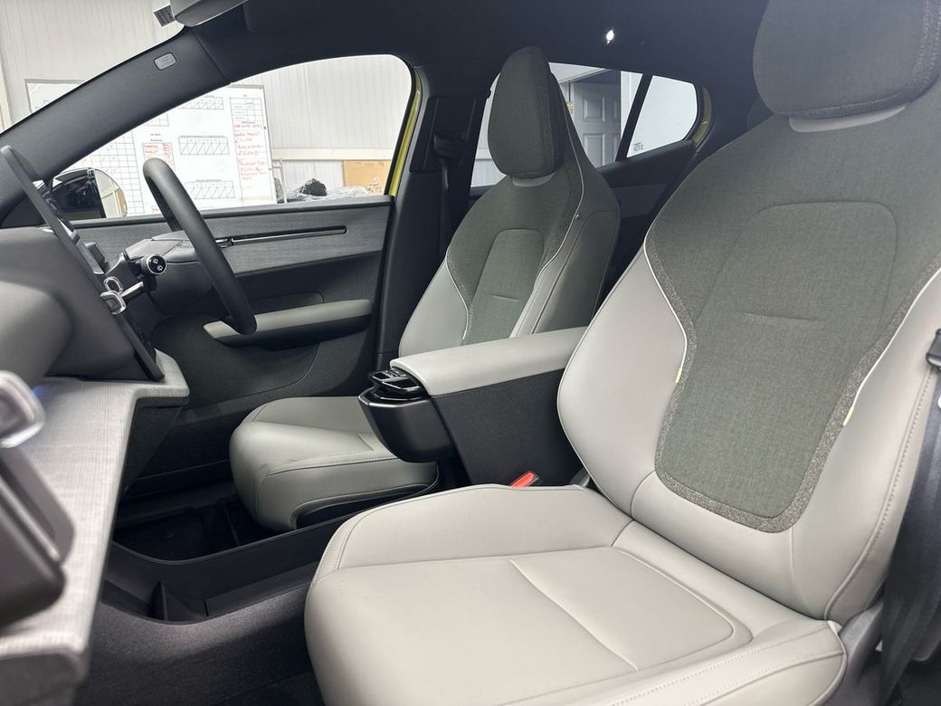 2025 Volvo EX30