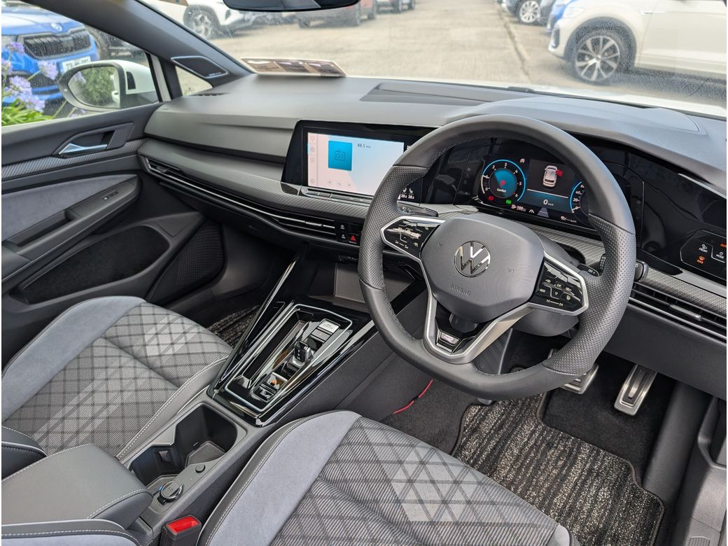 2024 Volkswagen Golf