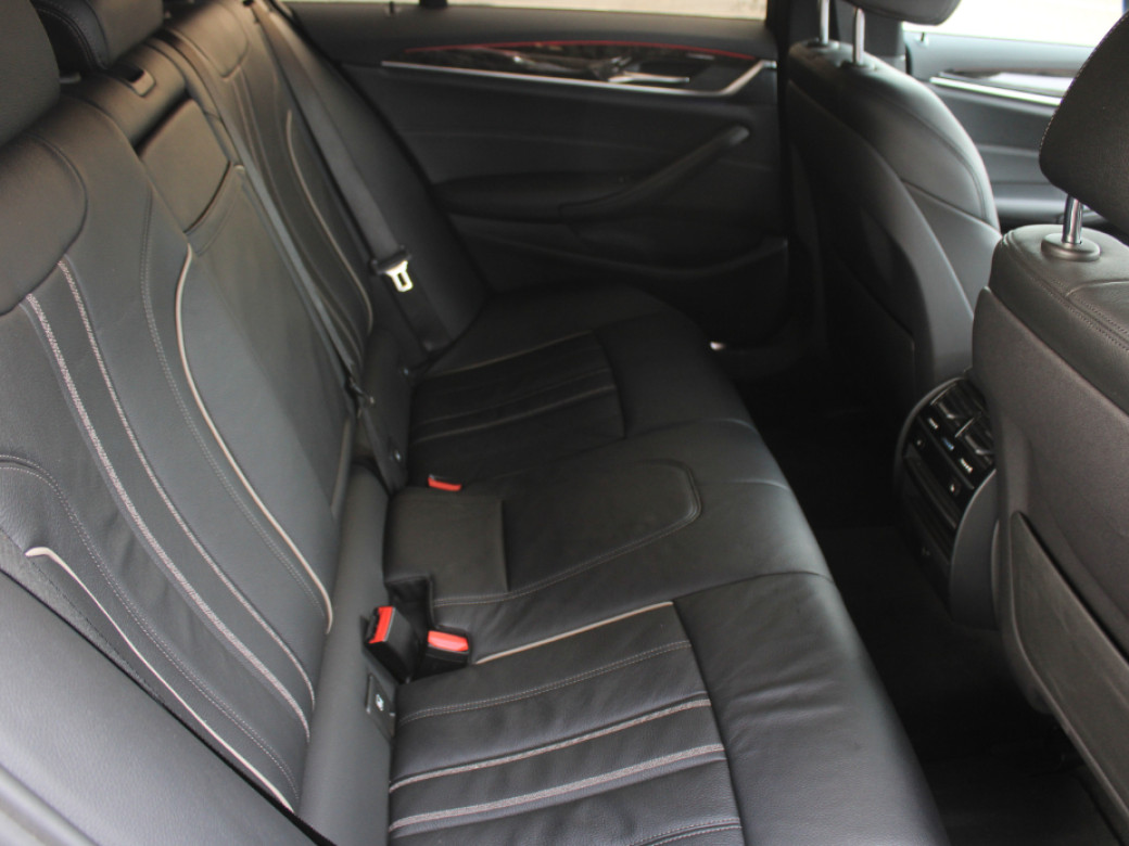 2017 BMW 523