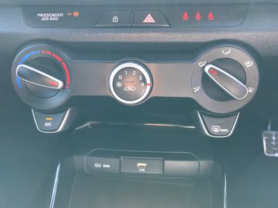 2022 Kia Rio