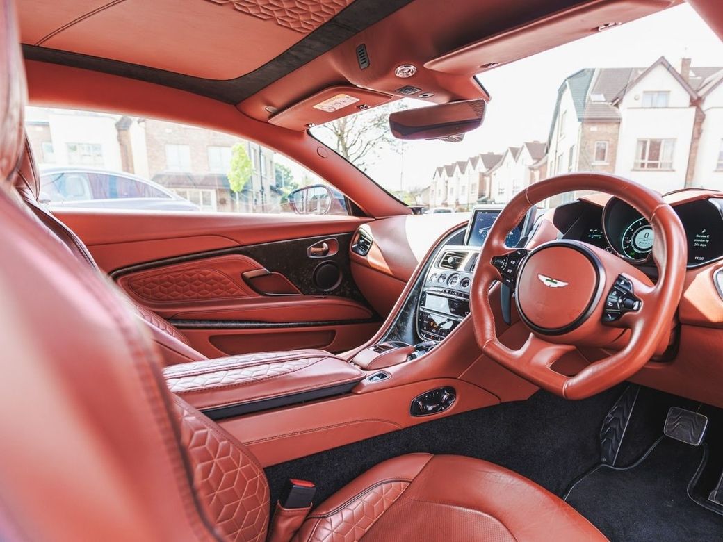 2018 Aston Martin DBS