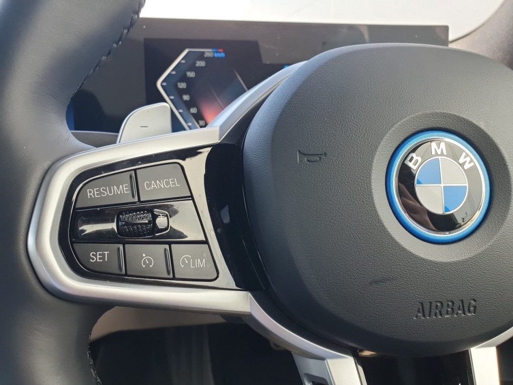 2026 BMW 330
