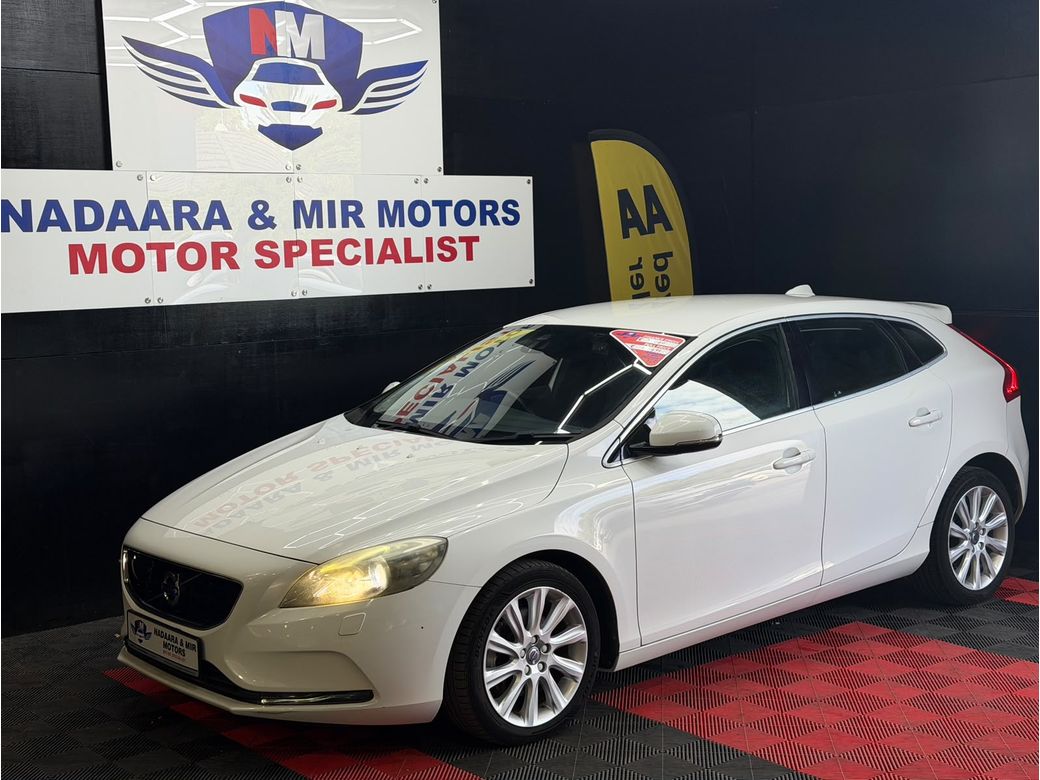 2015 Volvo V40