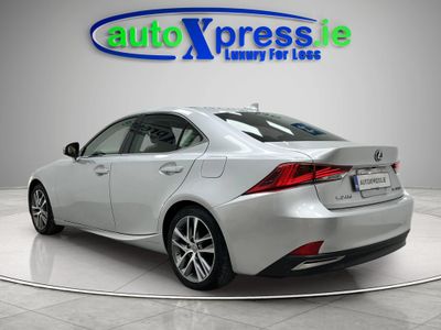 2019 Lexus IS 300h