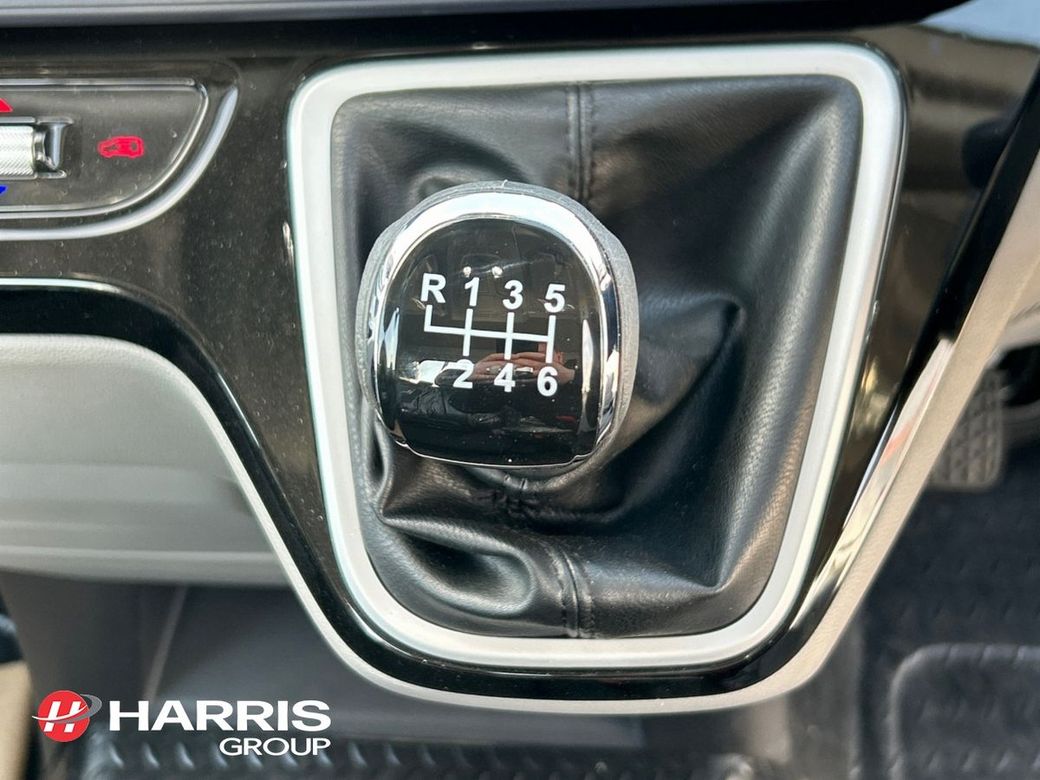 2026 White Maxus Deliver 9