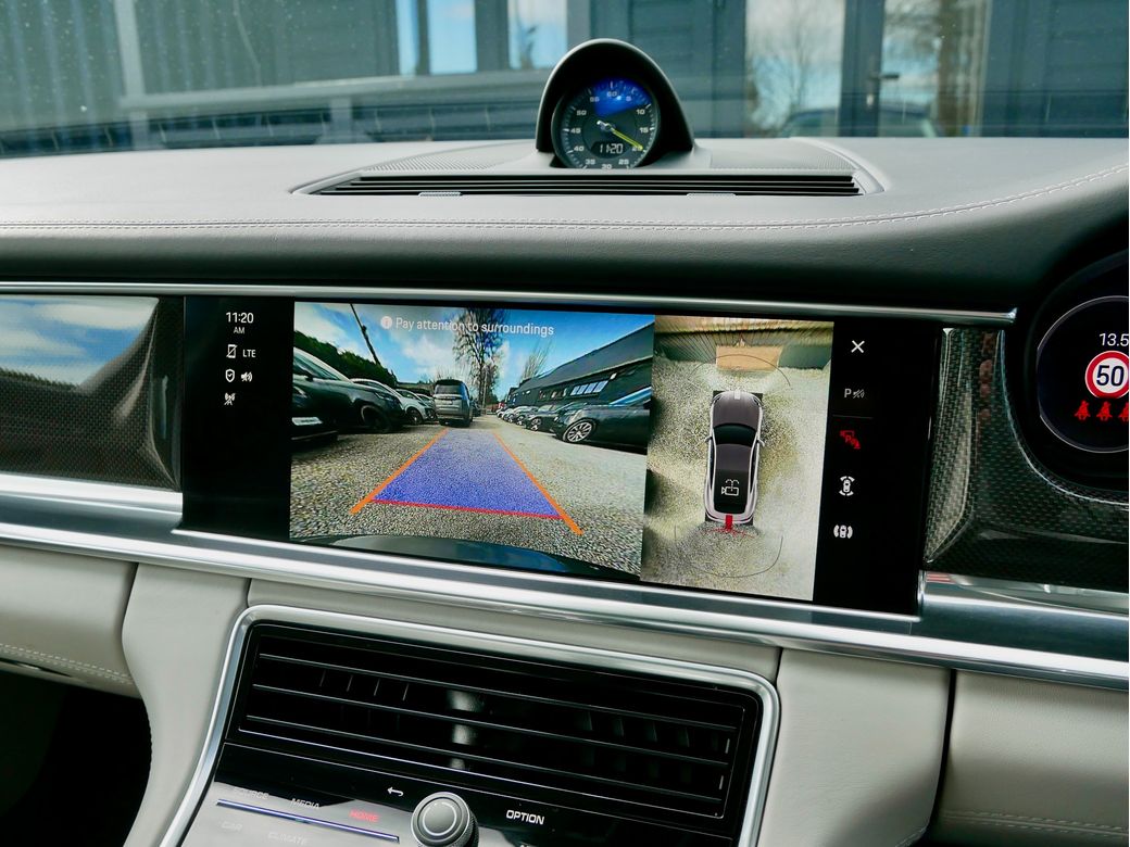 2023 Porsche Panamera