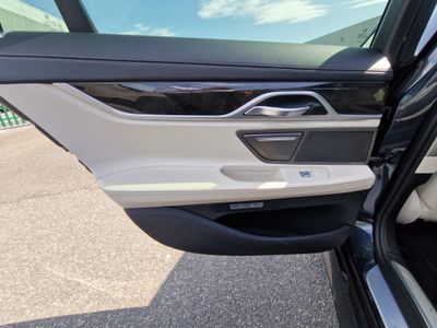 2016 BMW 7 Series