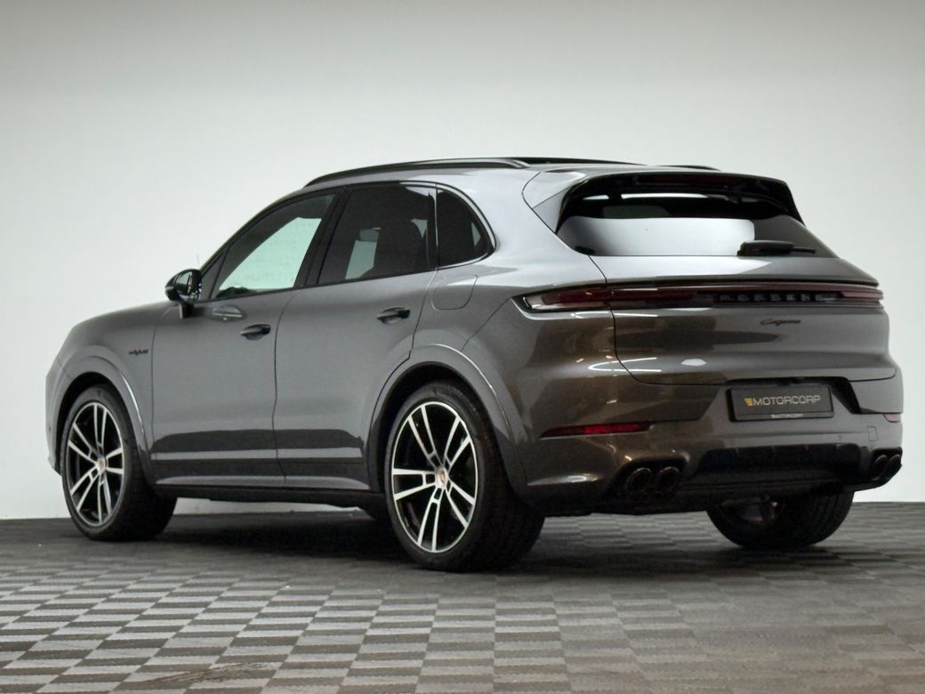 2025 Porsche Cayenne