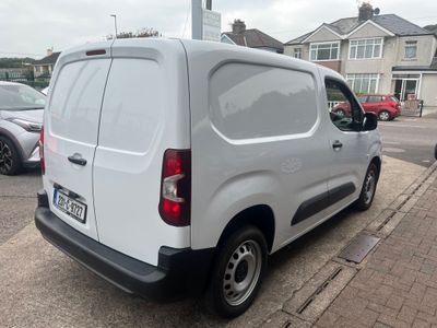 2023 Peugeot Partner