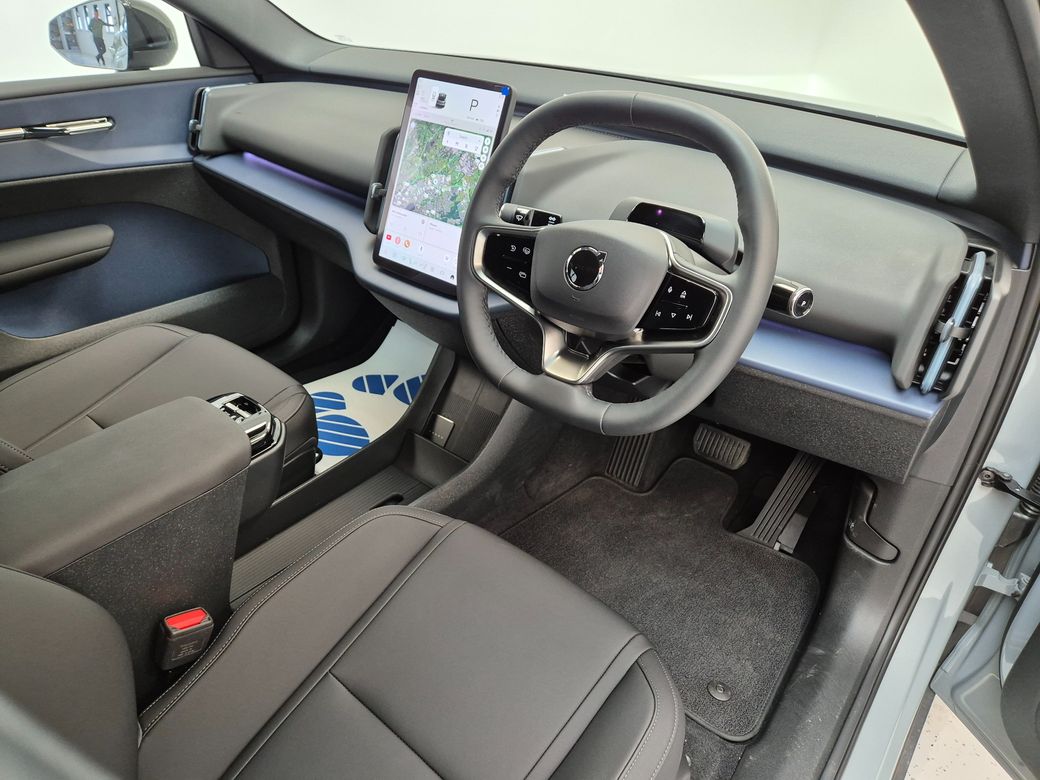 2025 Volvo EX30