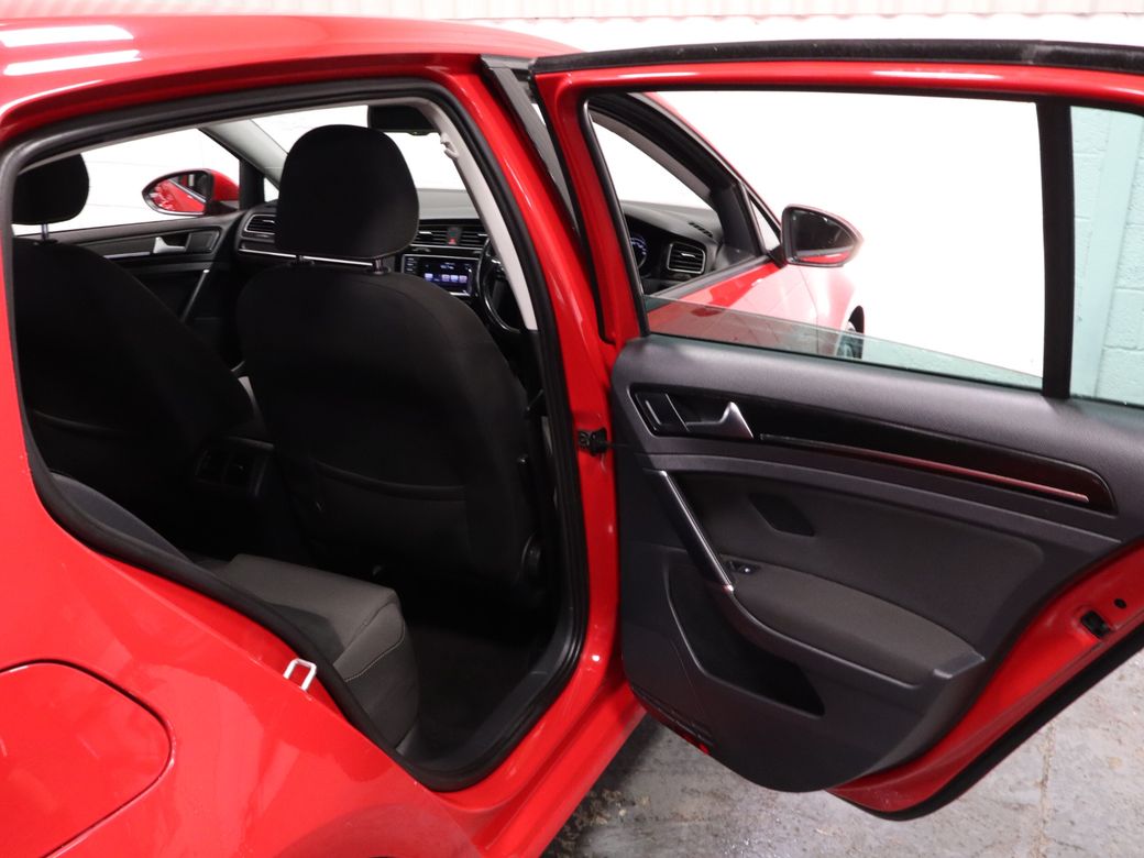 2013 Volkswagen Golf