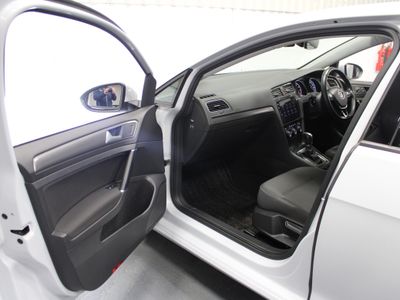 2017 Volkswagen Golf