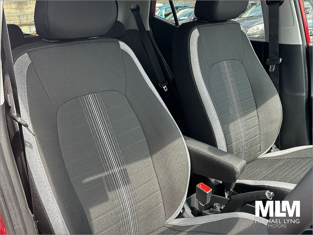 2025 Hyundai i10