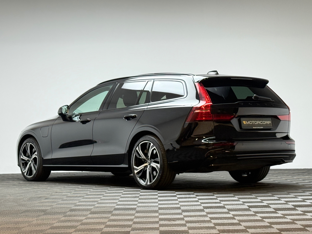 2025 Volvo V60