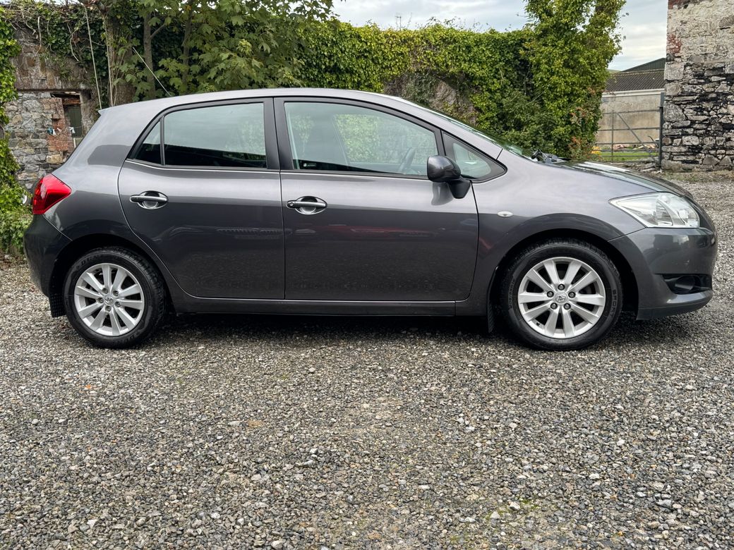 2009 Toyota Auris