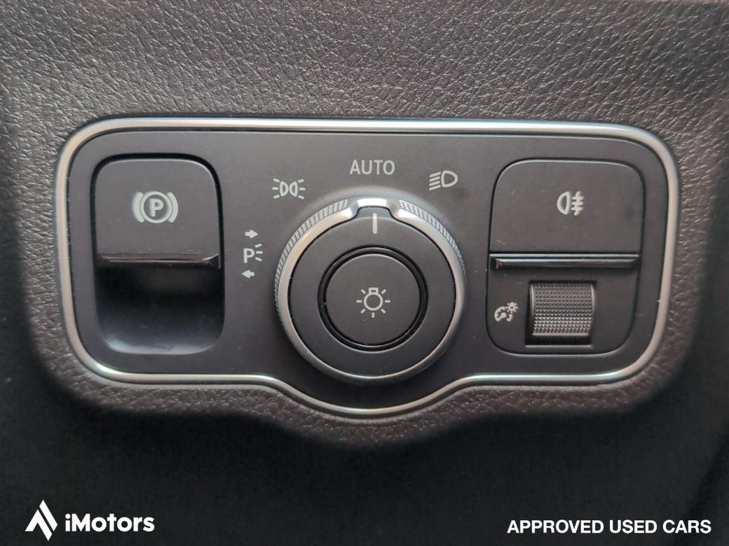 2022 Mercedes-Benz EQB