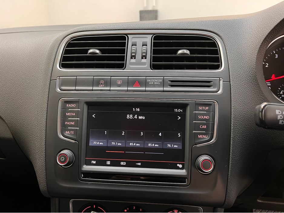 2014 Volkswagen Polo