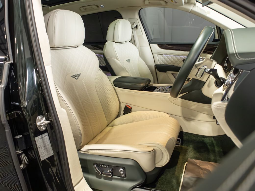 2023 Bentley Bentayga