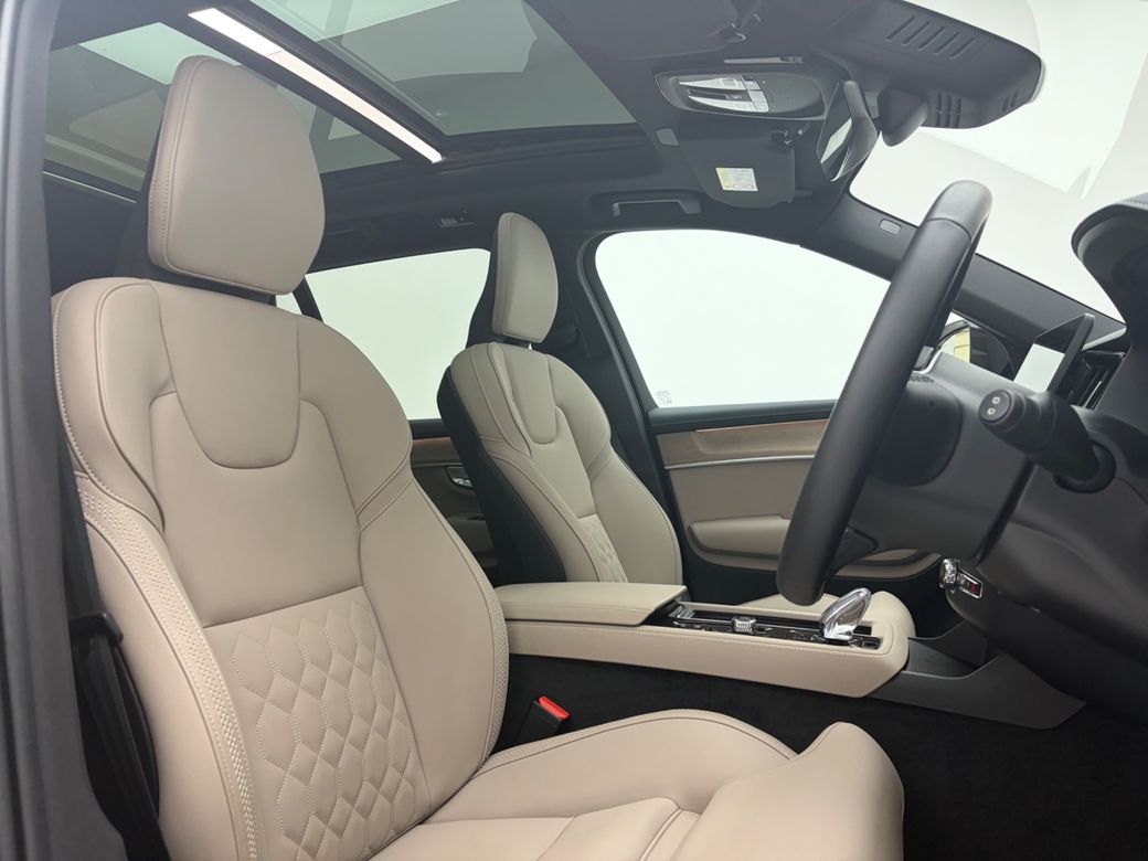 2025 Volvo XC90