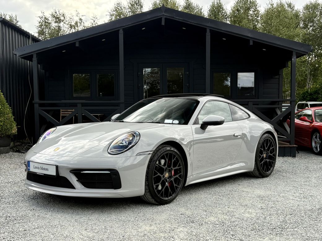 2022 Porsche 911