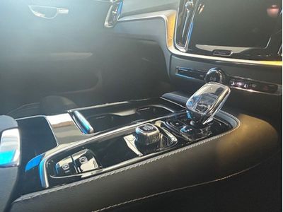 2025 Volvo V60