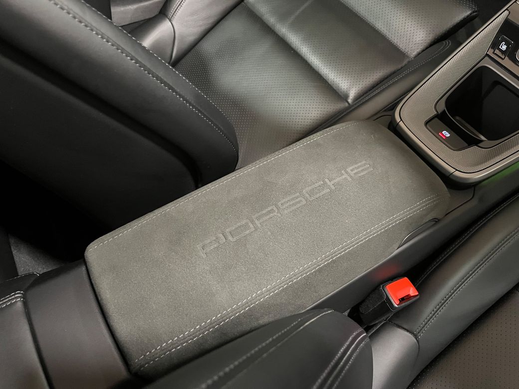 2023 Porsche 911