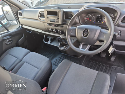 2022 Renault Master