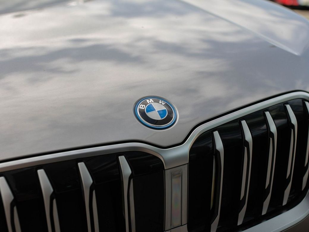 2025 BMW X1