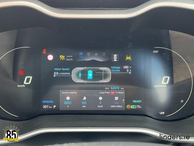 2023 MG ZS