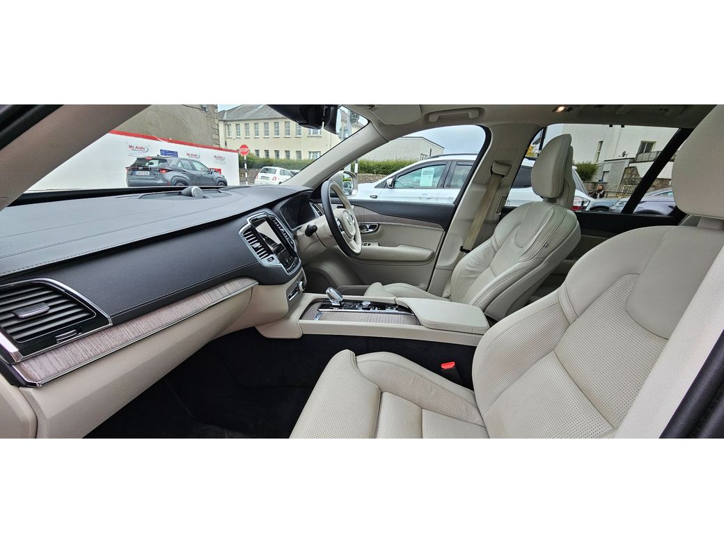 2021 Volvo XC90
