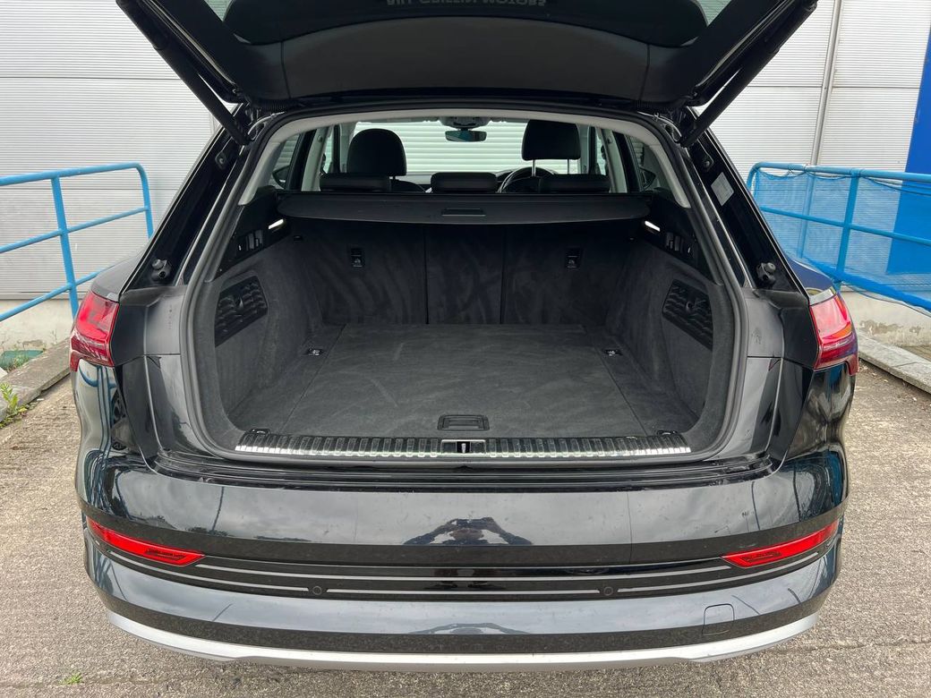 2022 Audi e-tron