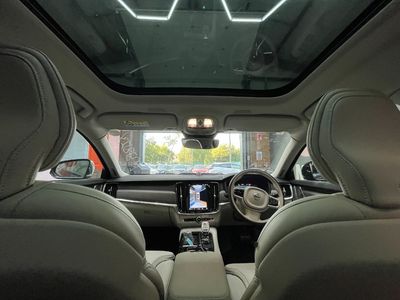 2023 Volvo V90