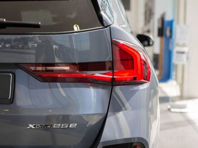 2025 BMW X1