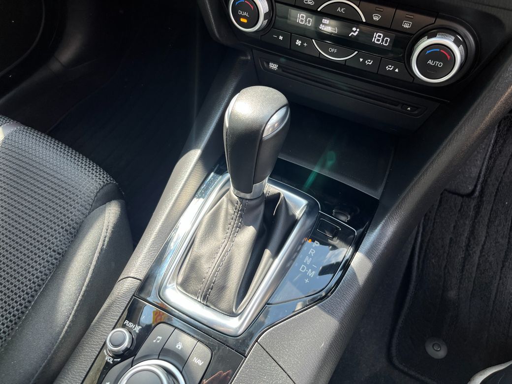 2019 Mazda Axela