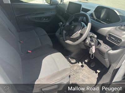 2024 Peugeot Partner