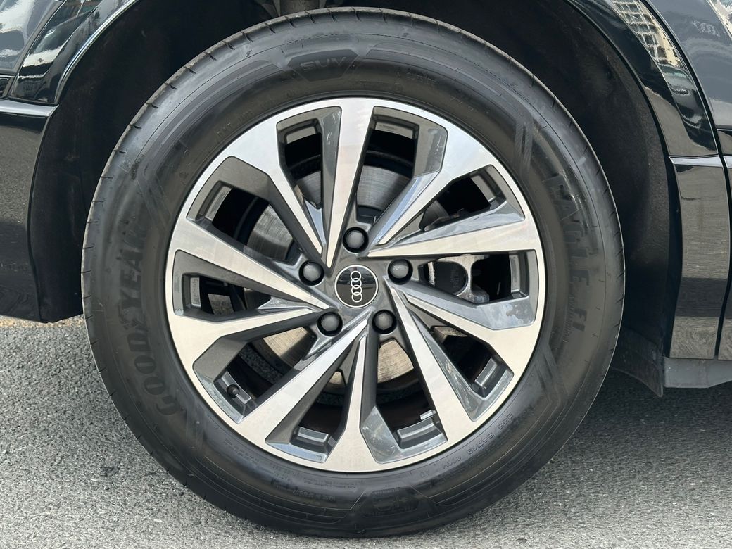 2026 Audi Q6 e-tron